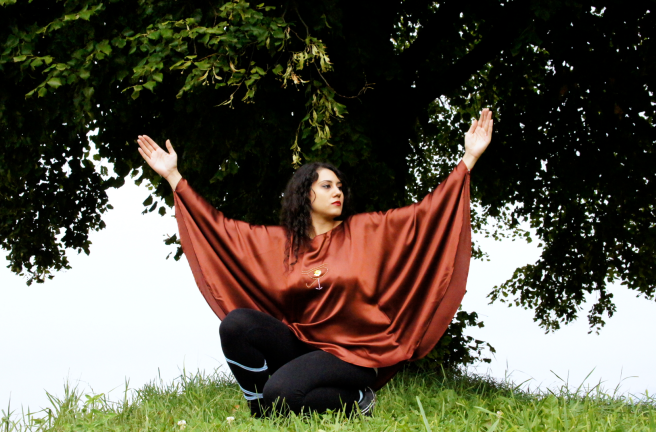 SUSAN ELSA, AUGUST 2011: KEMETIC ISIS YOGA MAGIC IN NATURE AND THE SACRED TREE DANCE © WOMEN OF THE WORLD PROJECT 2011